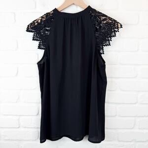 Express Black High Neck Lace Shoulders Cap Sleeve Keyhole Back Blouse Medium